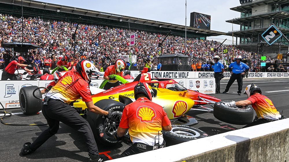 Crews To Enter Spotlight in Oscar Mayer $150,000 Pit Stop Challenge