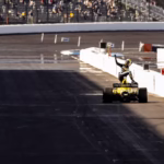 INDYCAR banderas amarillas tras incidente de Alexander Rossi en IMS Road Course
